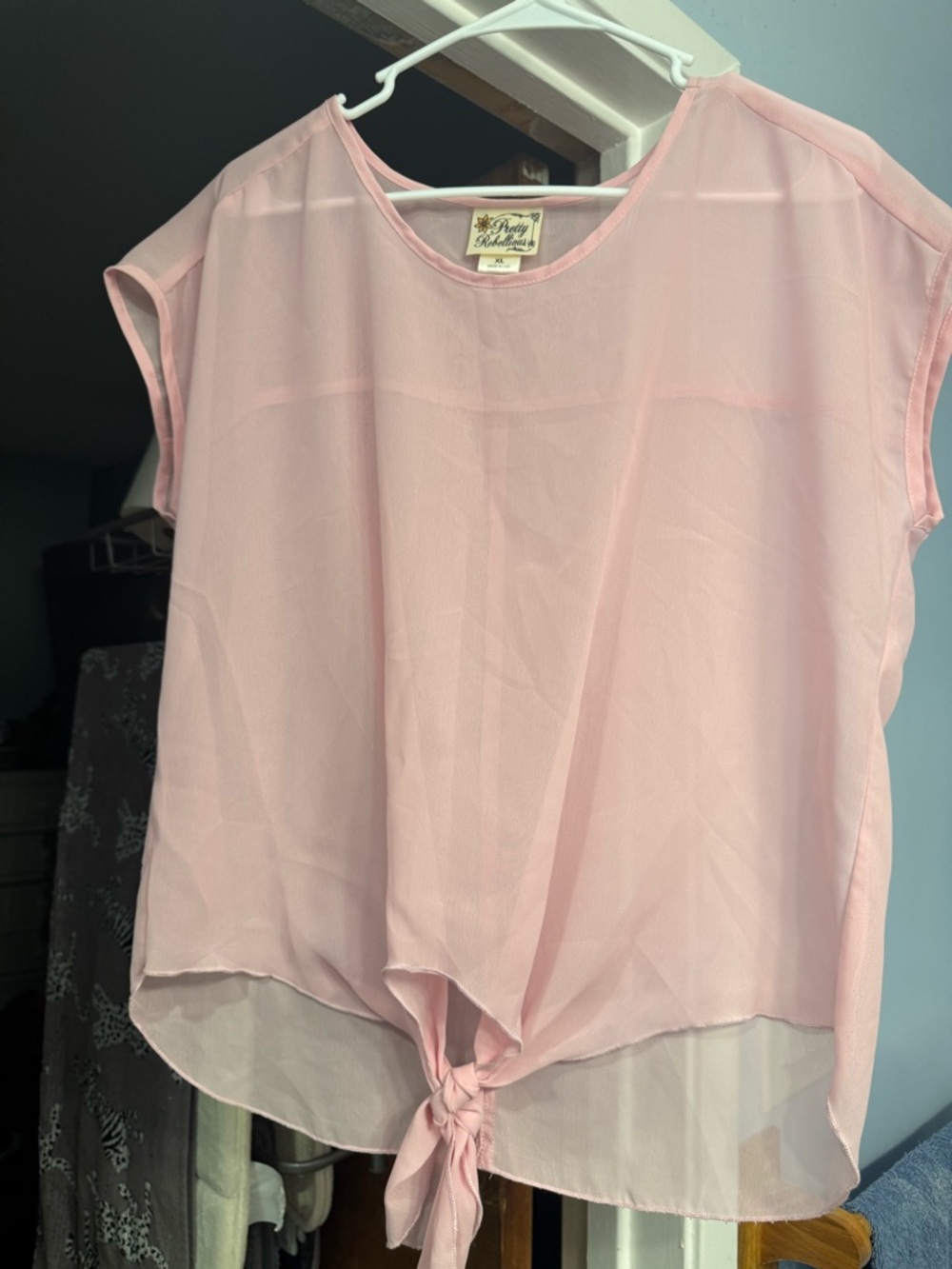 Pink short sleeve blouse-tie on front